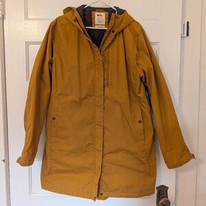 Fjallraven Kiruna Padded Parka in Acorn (XXL)